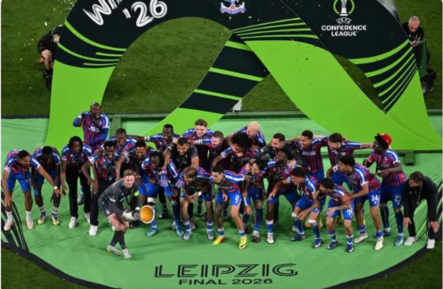 كريستال بالاس يهزم رايو فاليكانو ويتوج بلقب دوري المؤتمر الأوروبي