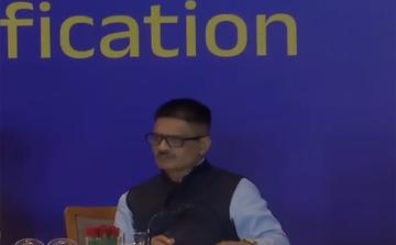 रिकॉर्ड बिजली मांग के बीच कम उत्पादन लक्ष्य के बावजूद कोल इंडिया के पास पर्याप्त स्टॉक मौजूद है, सीएमडी साईराम ने कहा।