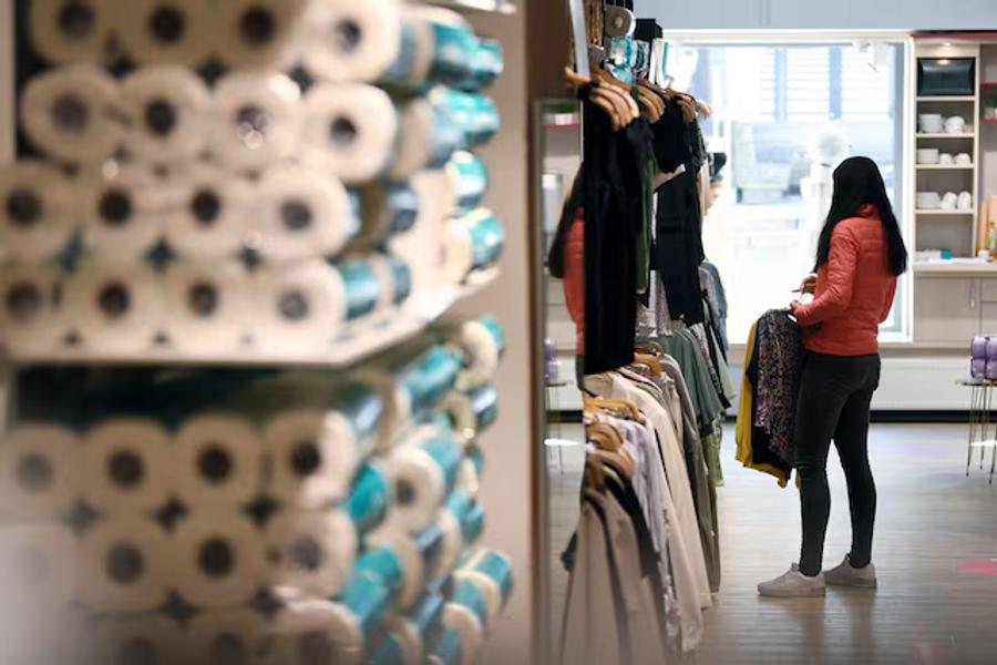 Germans oppose VAT rise to fund income tax cuts, survey finds