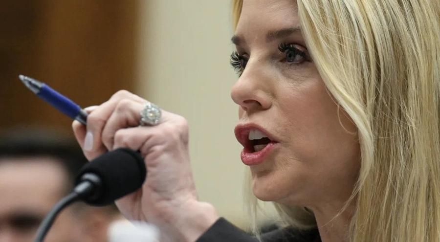     Affaire Epstein : Pam Bondi confrontée aux questions brûlantes du Congrès