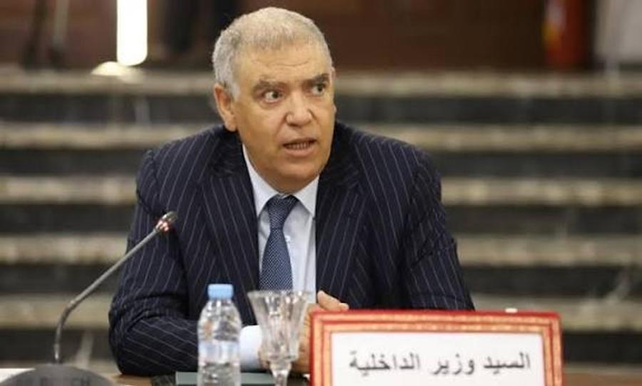 فضيحة استغلال رؤساء جماعات للمحروقات والآليات تستنفر الداخلية