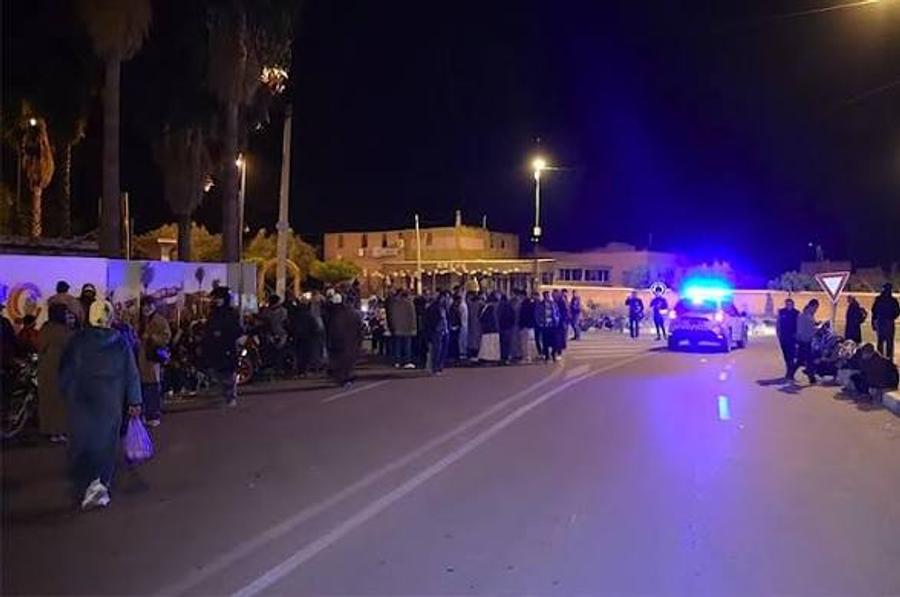 الرشيدية.. منع دفن سيدة يتسبب في احتجاج ومسيرة على الأقدام
