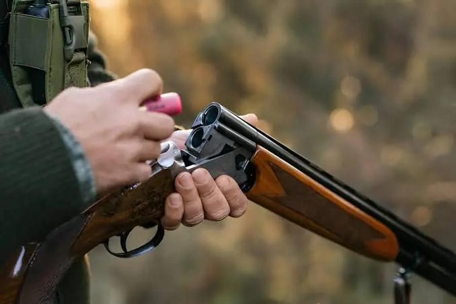 بندقية صيد تصيب 9 أشخاص ببني ملال