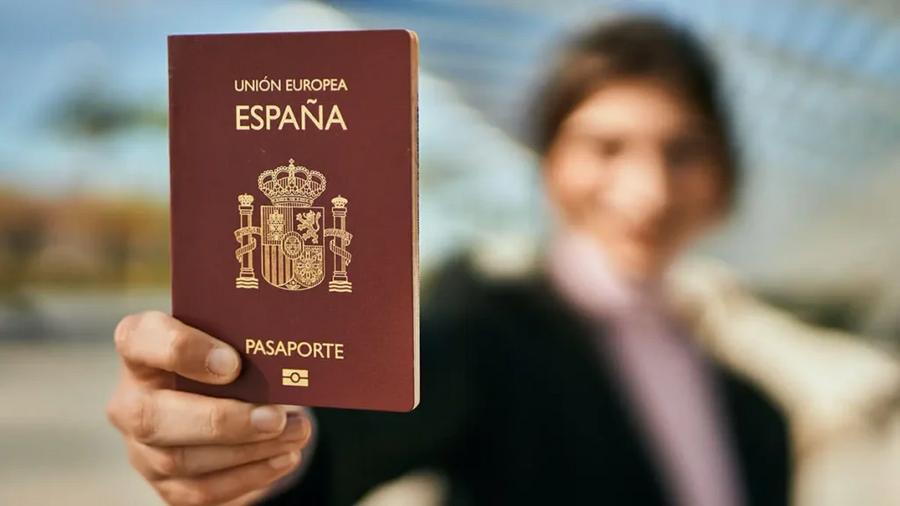 Espagne : les Marocains dominent les naturalisations avec plus de 42.000 nouveaux citoyens