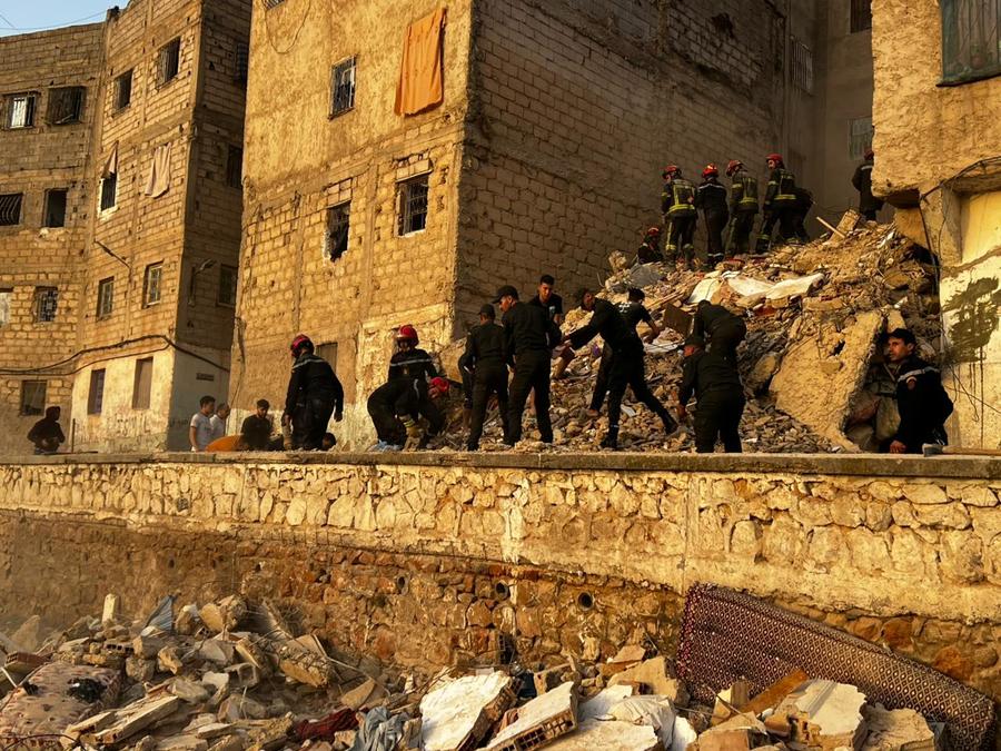 النيابة العامة تحقق في انهيار عمارة فاس