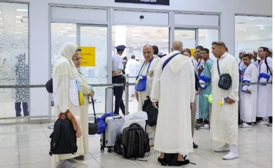 الوفد الرسمي للحجاج المغاربة يتوجه إلى الديار المقدسة