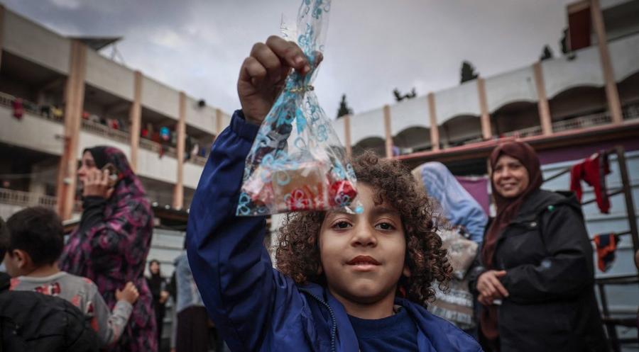     Gaza : le Maroc intensifie son aide aux enfants victimes de la guerre