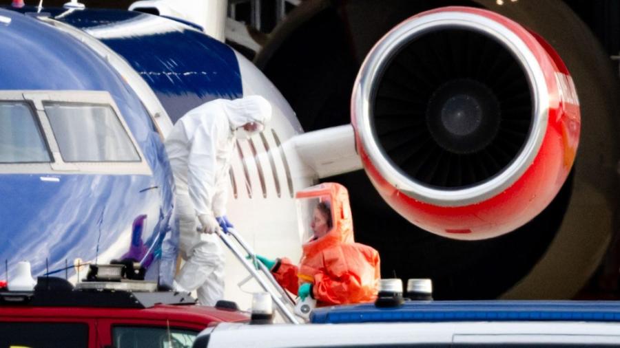 Eerste hantaviruspatiënten landen op Schiphol, meer volgen