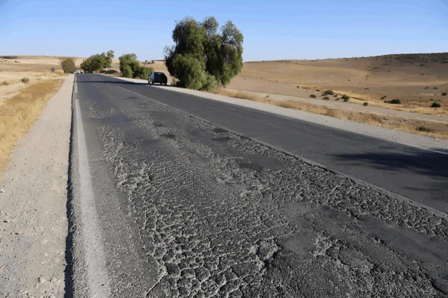 بركة يقر بخسائر صيانة الطرق القروية