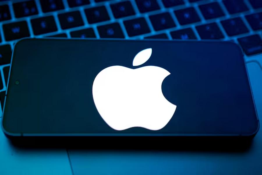 Rave files antitrust lawsuit against Apple over App Store removal