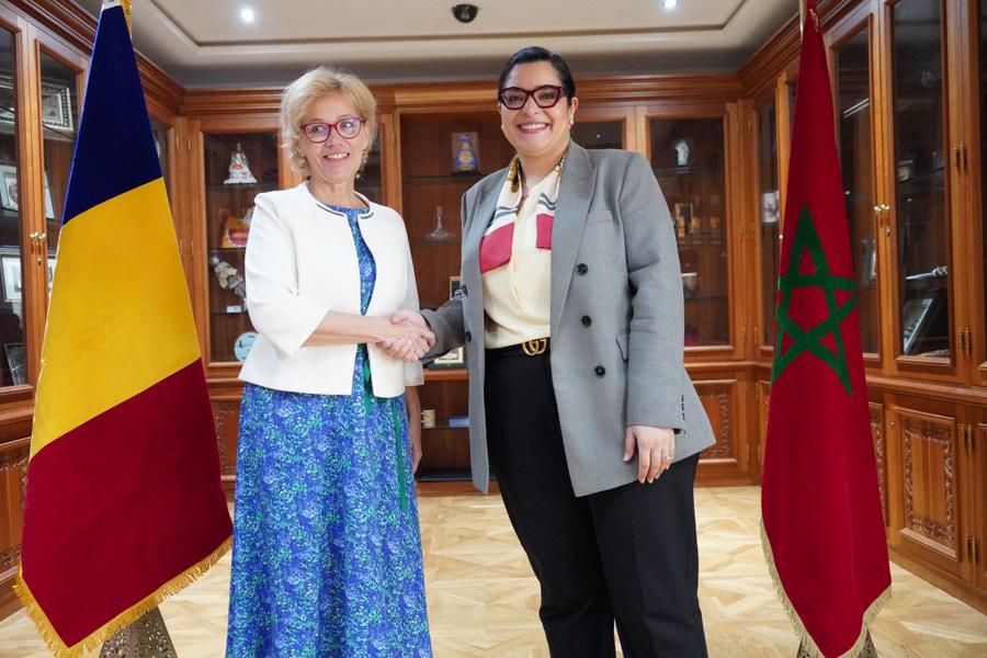 بنعزيز تتباحث مع مسؤولة بالبرلمان الروماني