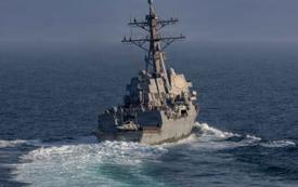 Washington frappe des sites militaires iraniens après une attaque navale