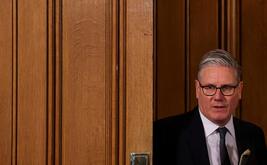 Starmer under pressure as resignation calls intensify in the UK