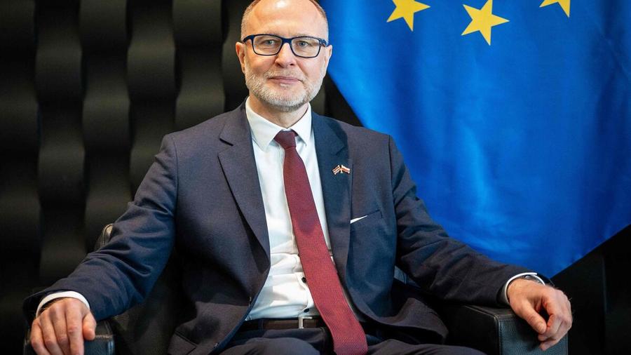 El ministro de Defensa de Letonia dimite tras incursiones de drones rusos