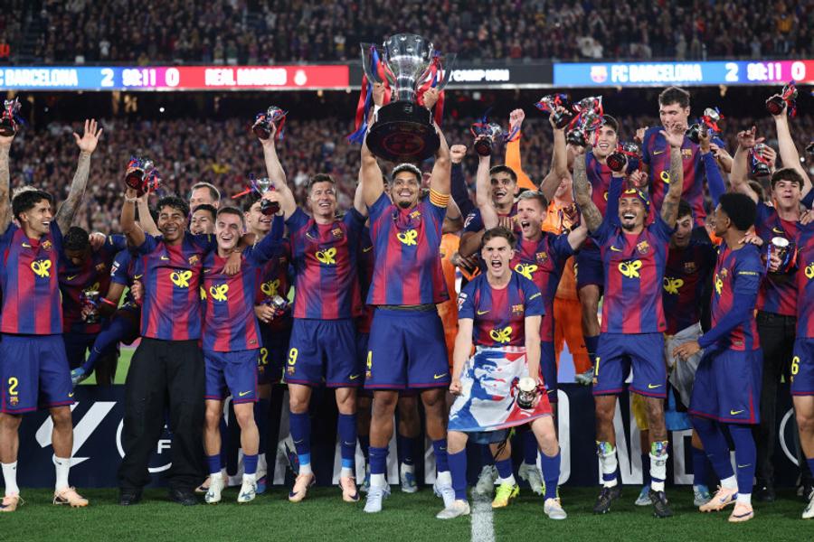 برشلونة يحسم الليغا أمام ريال مدريد