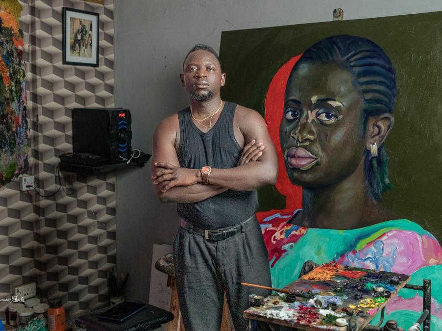 Casablanca accueille la première exposition personnelle d’Oluwole Omofemi au Maroc