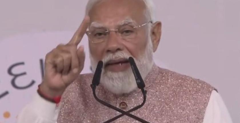 हमें अपने दैनिक जीवन में आयातित वस्तुओं पर अनावश्यक निर्भरता से बचना चाहिए: प्रधानमंत्री मोदी