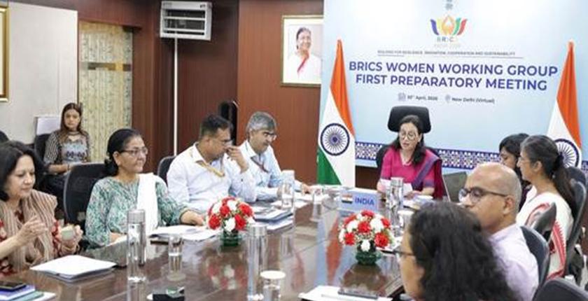 ब्रिक्स की तैयारी बैठक में भारत ने महिला नेतृत्व वाले विकास के प्रति अपनी प्रतिबद्धता की पुष्टि की।
