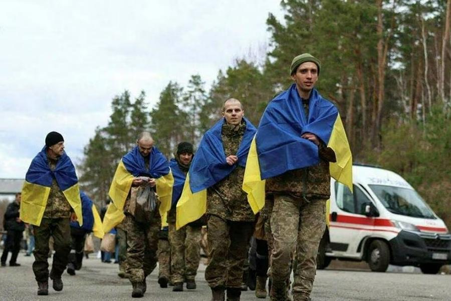 Russie-Ukraine : Nouvel échange de prisonniers entre Moscou et Kiev