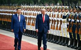Trump quitte Pékin en revendiquant des accords commerciaux « fantastiques »