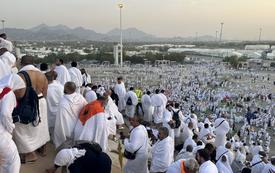 السعودية تتوعد من يؤوي حاملي تأشيرات الزيارة خلال الحج