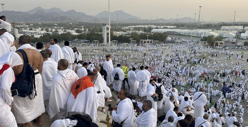 السعودية تتوعد من يؤوي حاملي تأشيرات الزيارة خلال الحج