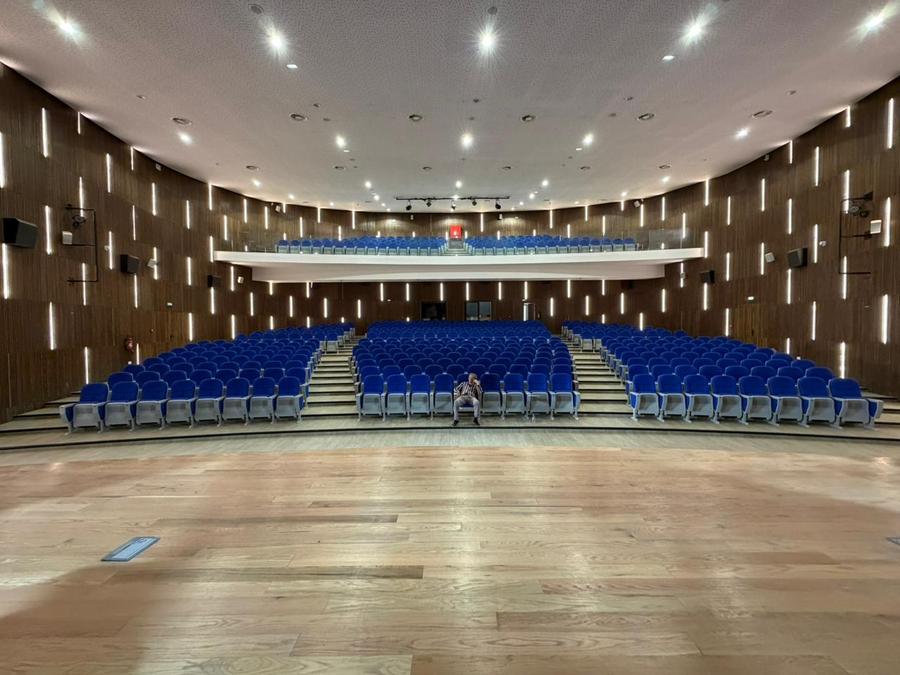 افتتاح مسرح لارميطاج بعرض "المنسيون"