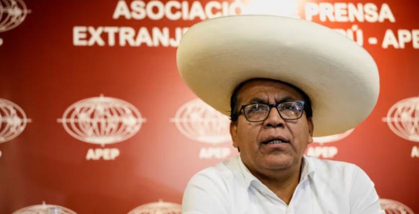 Sánchez de Izquierda avanza a la segunda vuelta presidencial en Perú tras un recuento prolongado
