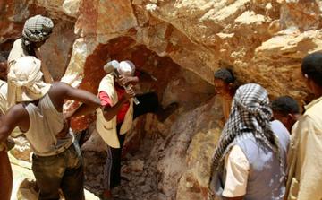 منجم غير قانوني يودي بعشرات الأشخاص  في أفريقيا الوسطى
