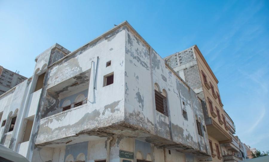 بطء معالجة إشكالية المباني الآيلة للسقوط يثير تساؤلات برلمانية