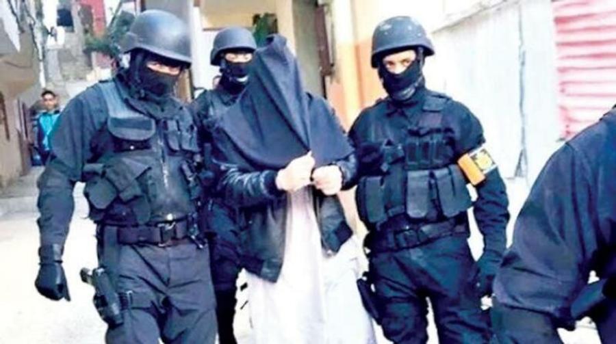 توقيف متطرف موال لـ “داعش” كان يخطط لتنفيذ هجمات إرهابية بالداخلة