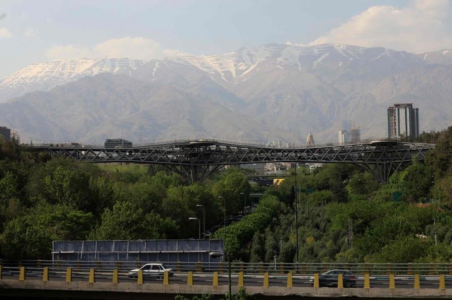 Moderate earthquake shakes Tehran without immediate reports of damage