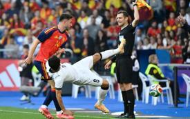 العراق يطمئن جماهيره بالتعادل مع إسبانيا قبل المونديال