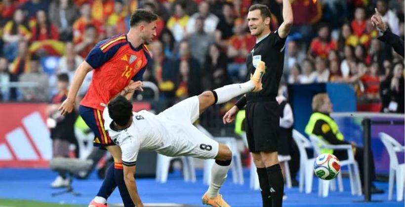 العراق يطمئن جماهيره بالتعادل مع إسبانيا قبل المونديال