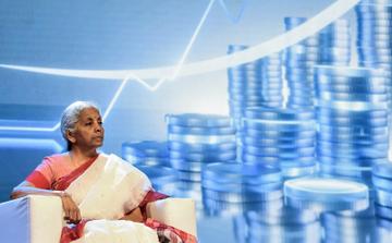 7.7% जीडीपी वृद्धि के बाद, सीतारमण ने 'सुधार एक्सप्रेस' के लिए अपने प्रयासों को दोहराया।