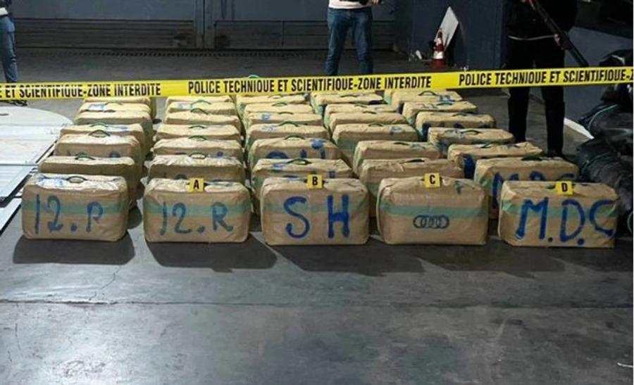 إحباط تهريب 753 كلغ من الشيرا بميناء طنجة