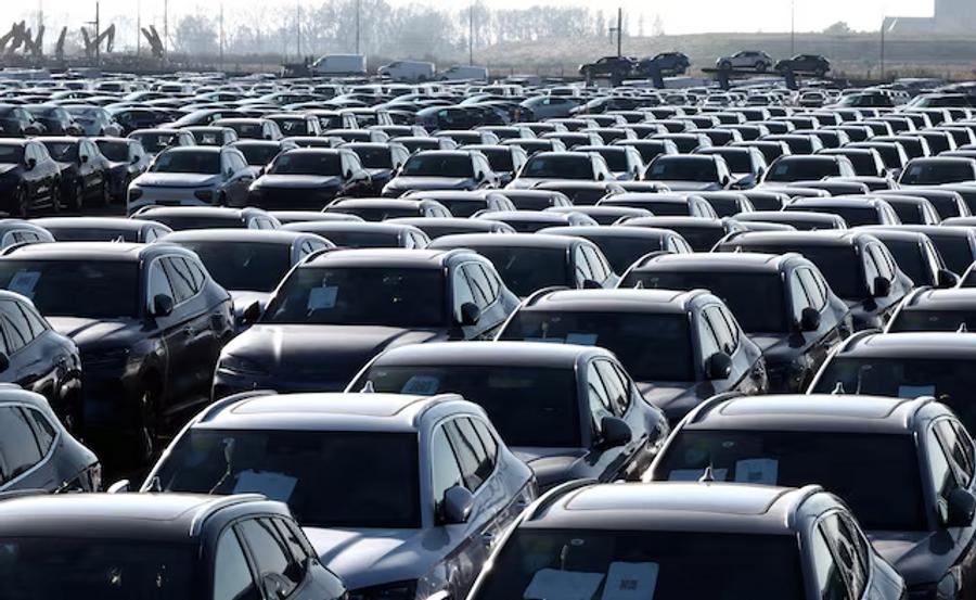European Union prepares new tariffs on Chinese plug-in hybrid vehicles