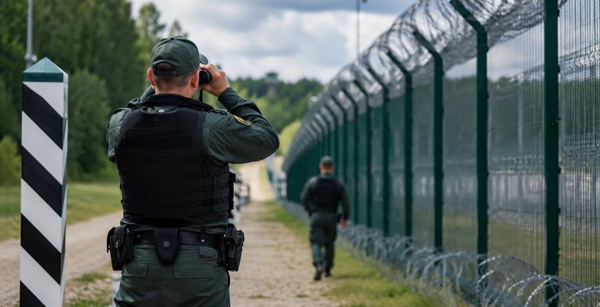 Lituanie : Vilnius renforce la surveillance à la frontière avec la Lettonie face à la hausse des flux migratoires irréguliers