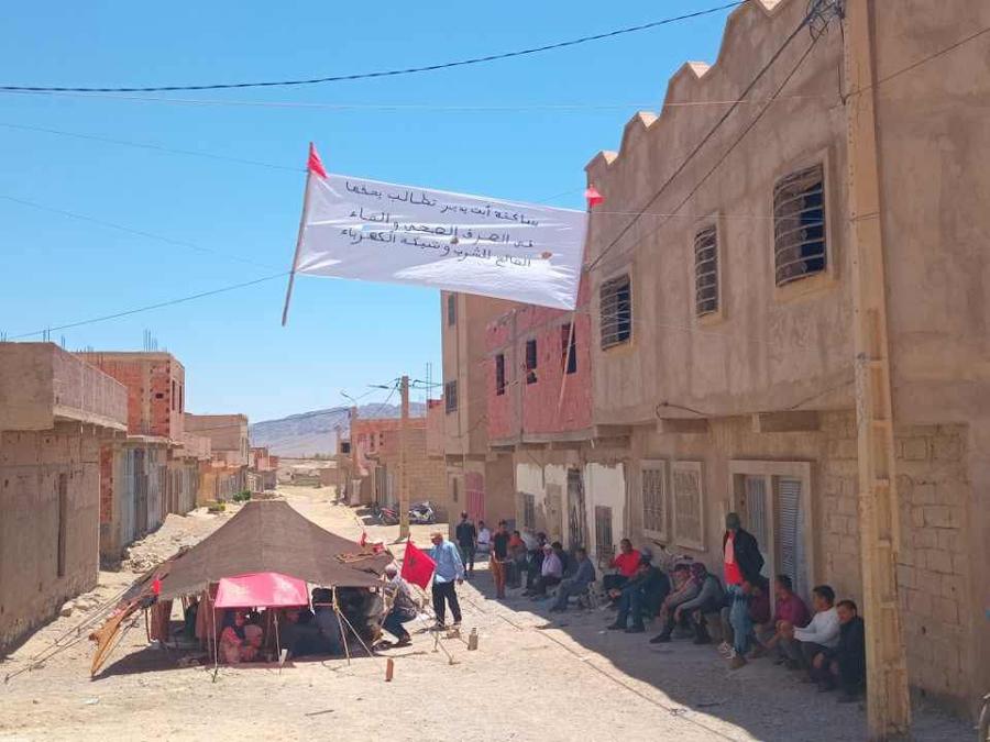 الصرف الصحي يخرج دواوير إقليم فجيج للاحتجاج