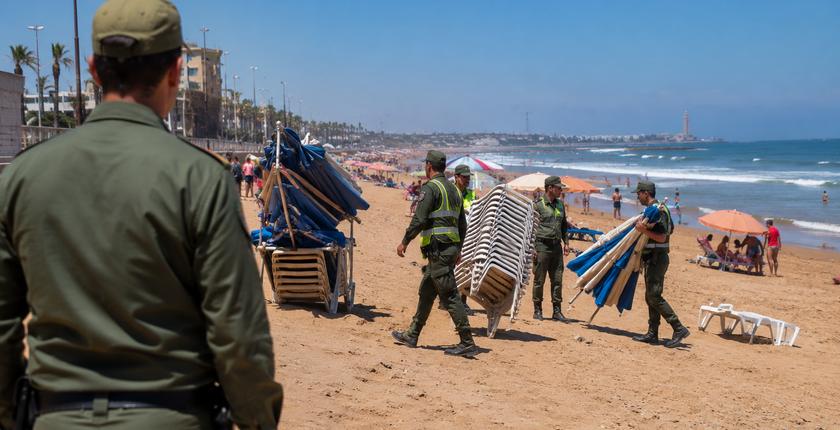 Casablanca lance une offensive contre l’occupation illégale des plages par les loueurs de parasols