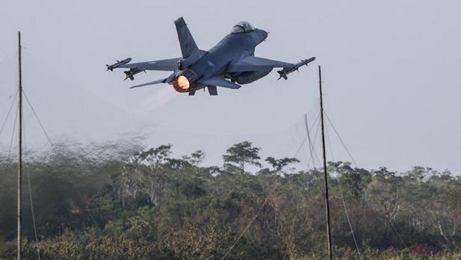 Two pilots killed in Taiwan military training aircraft crash