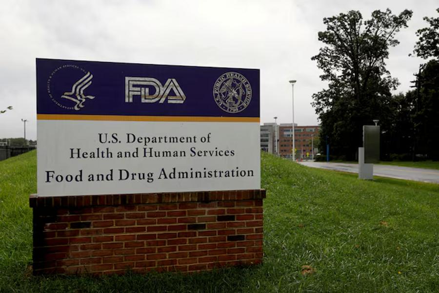 Fulcrum Therapeutics shares plunge after halting sickle-cell drug over FDA safety concerns