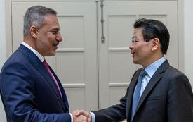 Turkish Foreign Minister meets Singapore leaders to strengthen bilateral relations