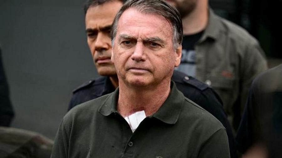 Brasilianische Polizei wird Bolsonaro wegen Waffenbesitz während Hausarrest befragen
