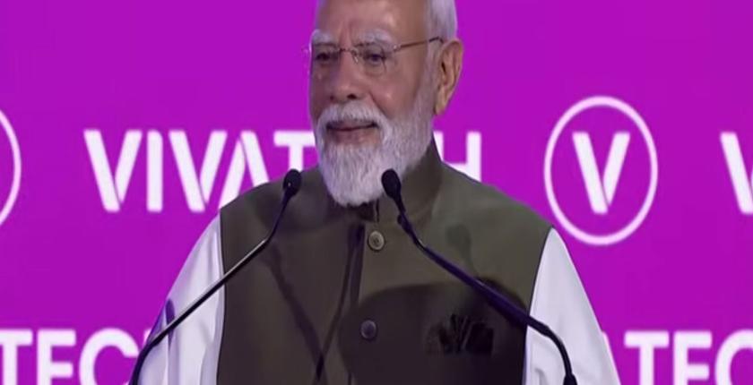 प्रधानमंत्री मोदी ने विवाटेक 2026 में भारत के एआई विजन की रूपरेखा प्रस्तुत की और वैश्विक तकनीकी दिग्गजों के लिए विशेष स्वागत की घोषणा की।