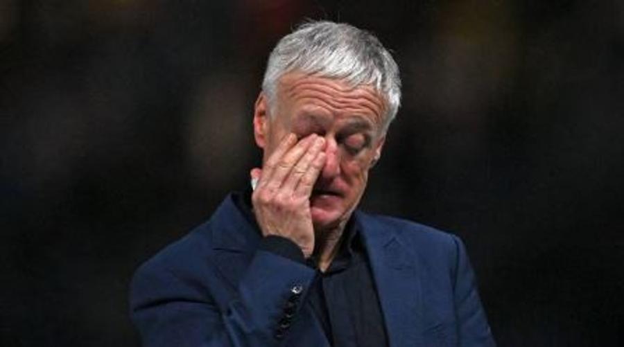 الموت يفجع مدرب منتخب فرنسا في والدته