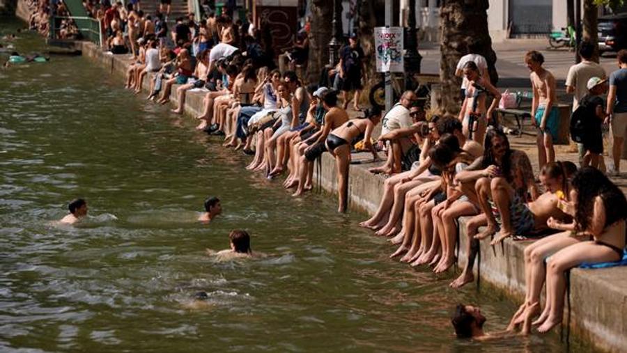 France records ten drowning deaths during intense heatwave weekend