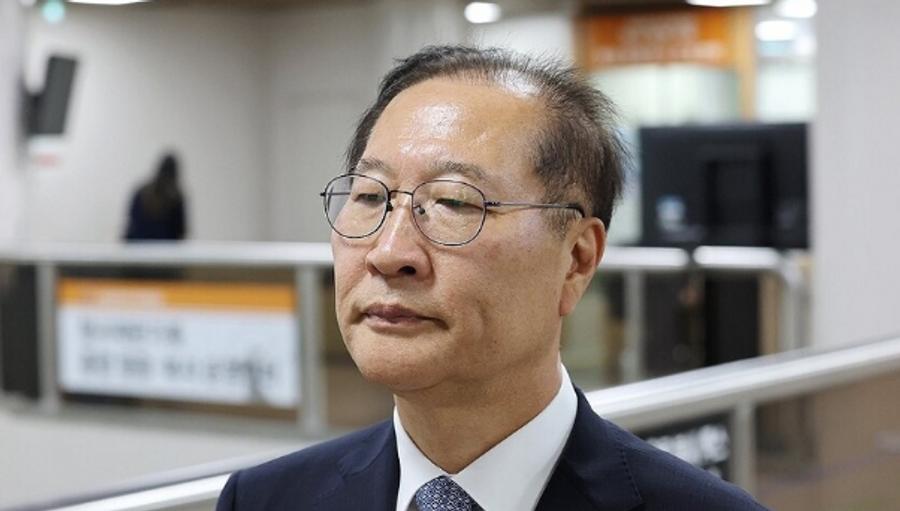 前司法部长因戒严案被判25年监禁