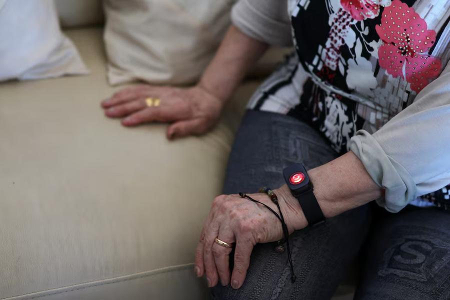Smart wearable technology helps protect Rome's elderly during Europe heatwave