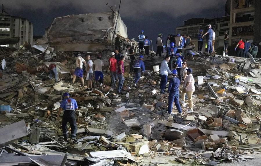 حصيلة ضحايا زلزال فنزويلا ترتفع إلى 235 قتيلا